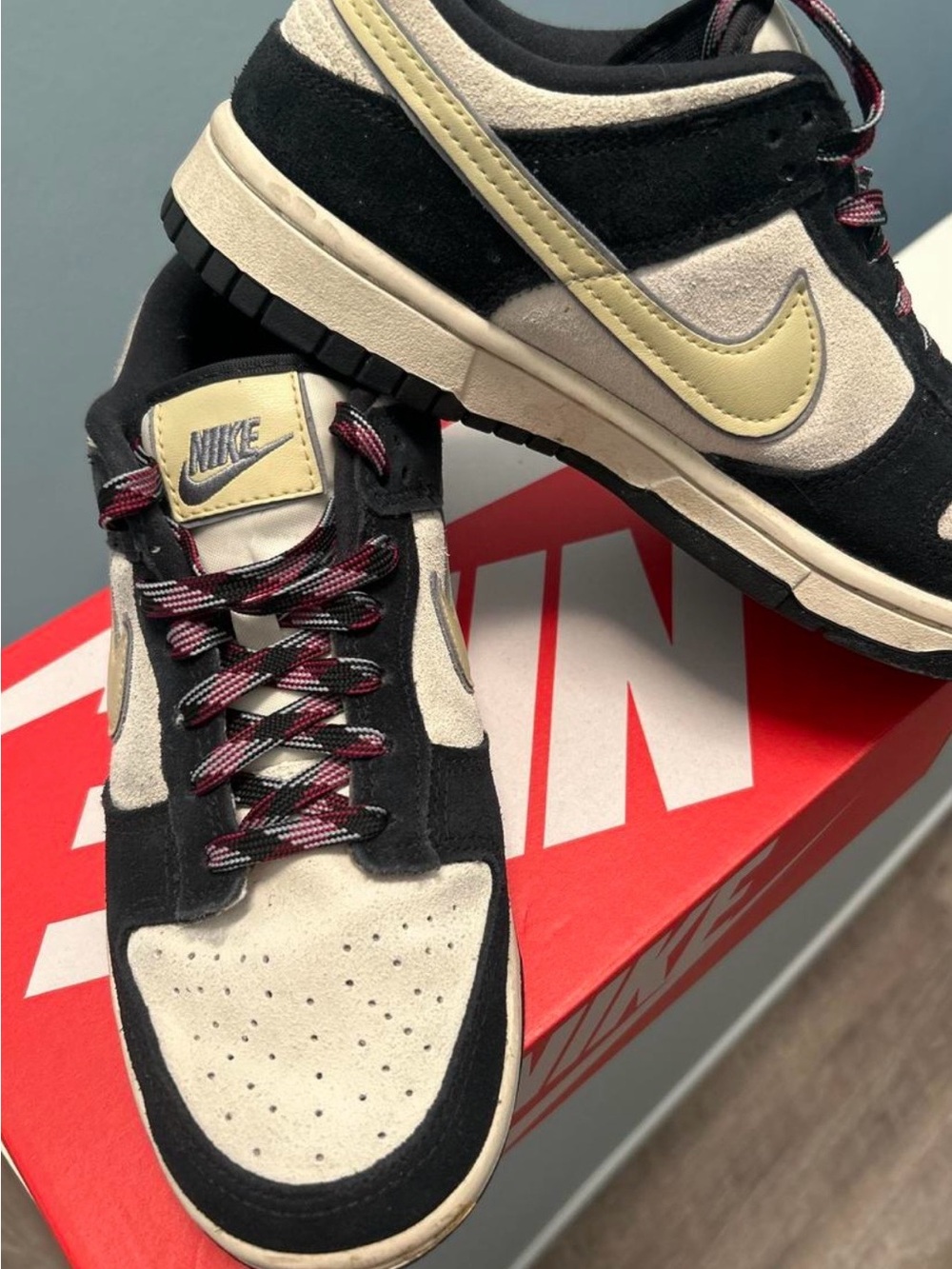 Nike Dunks Women Black and Crème Sneakers